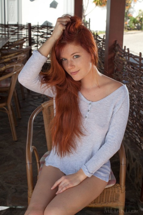 Mia Sollis freie nackt fotos