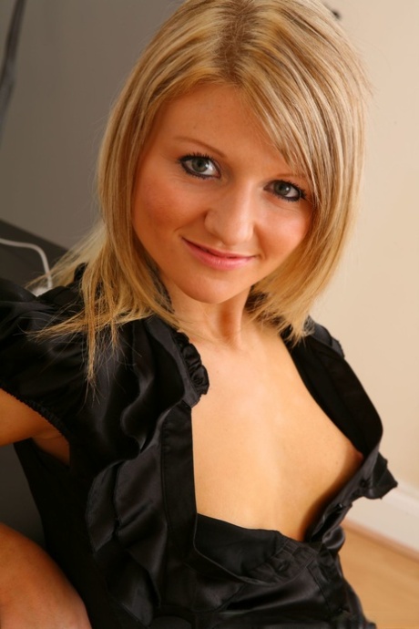 blonde MILF DP erwachsene hübsche fotos